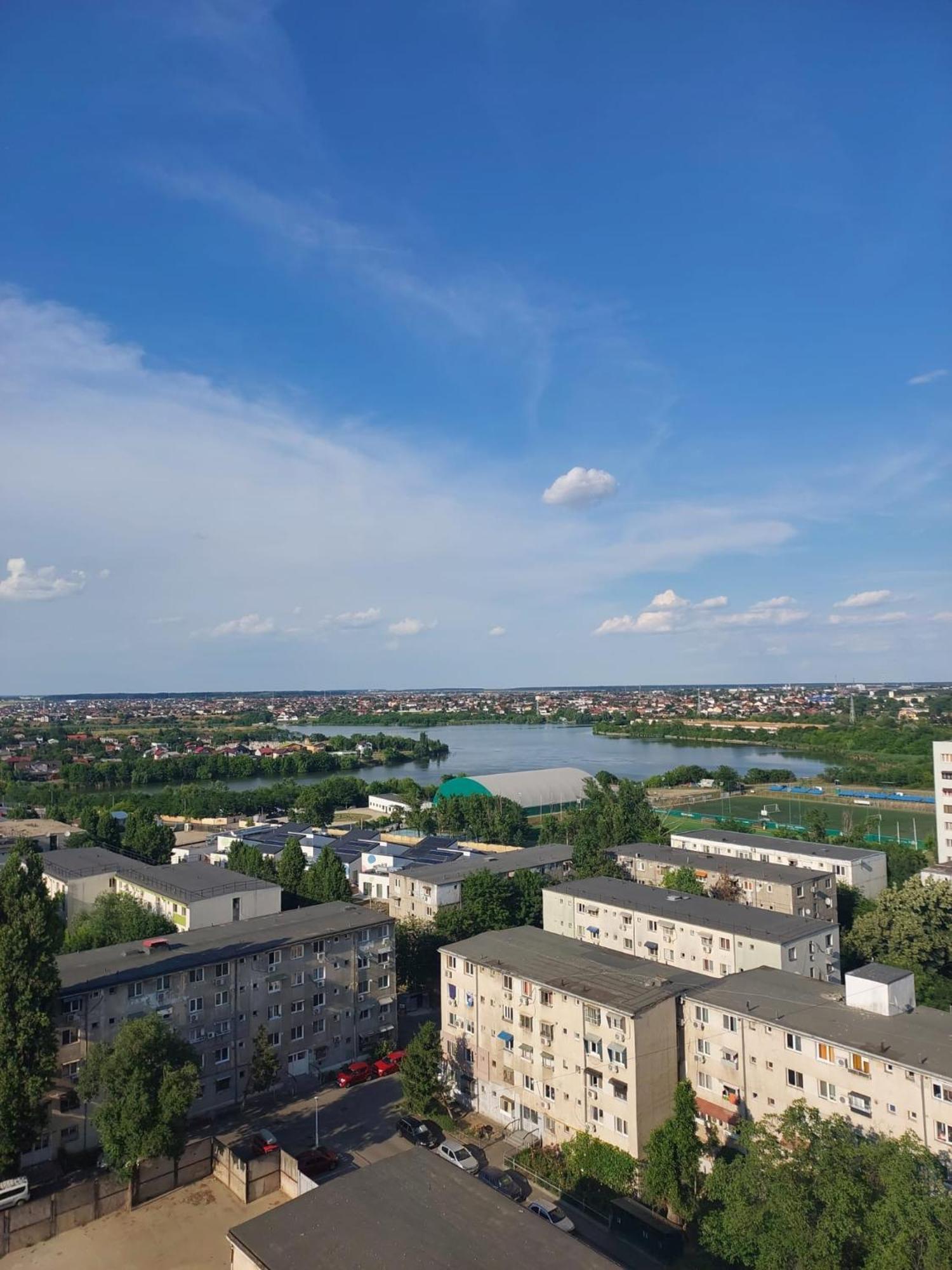 Panorama Mega Apartament Pantelimon Bucureşti Ngoại thất bức ảnh
