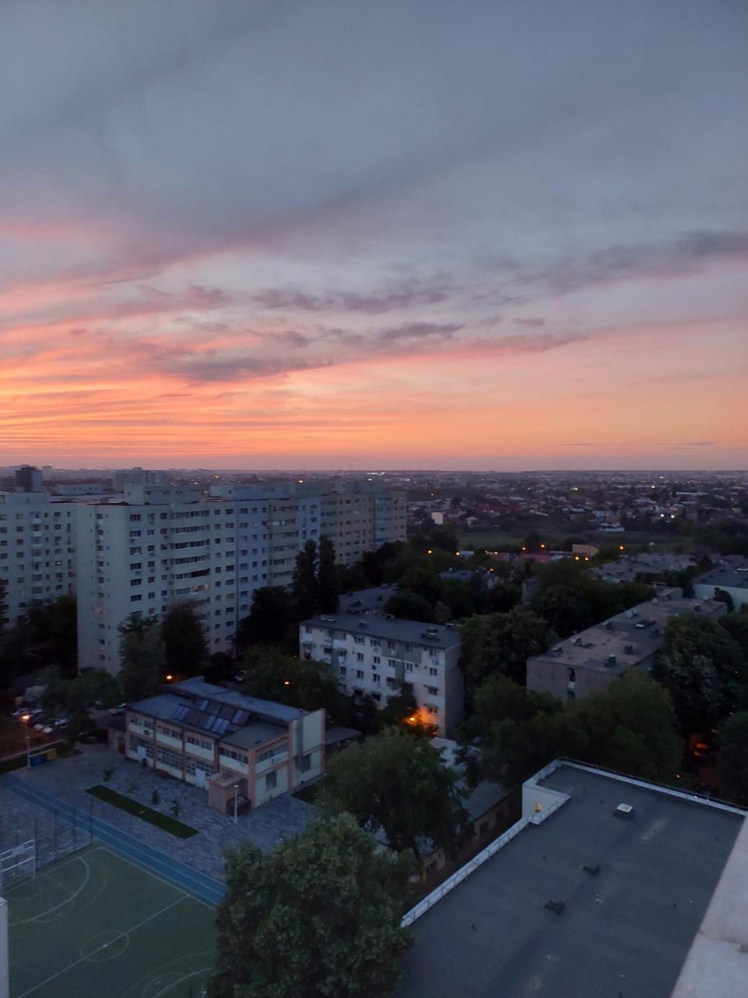 Panorama Mega Apartament Pantelimon Bucureşti Ngoại thất bức ảnh